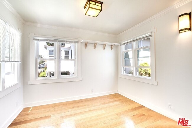 Photo - 426 Rialto Ave Unidad D