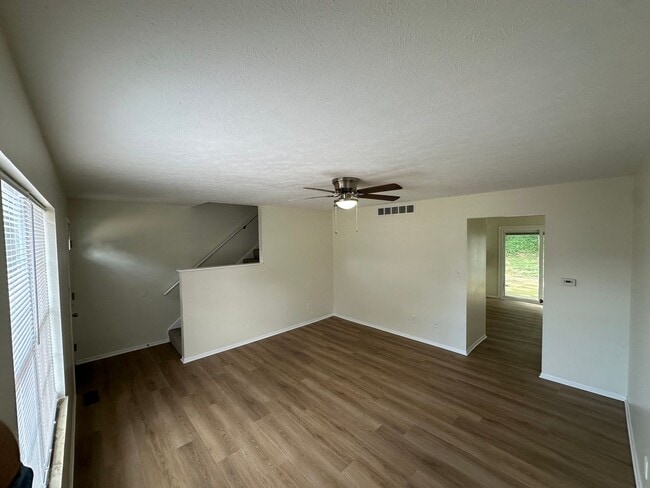 Photo - 37 Campbell Dr