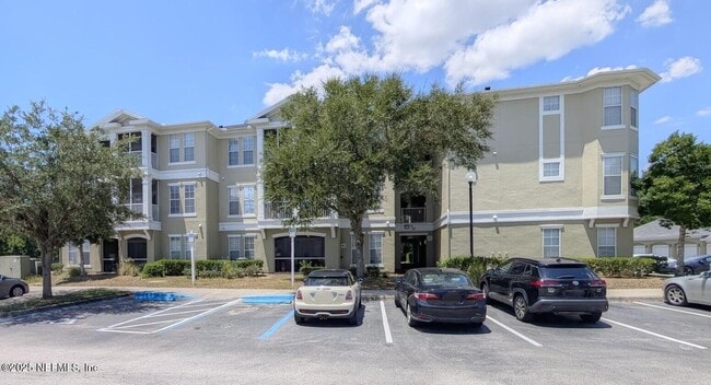 Building Photo - 1300 Riverplace Blvd Unit 507 Rental