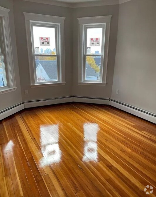 Building Photo - 44 Temple St Unit 1 Rental