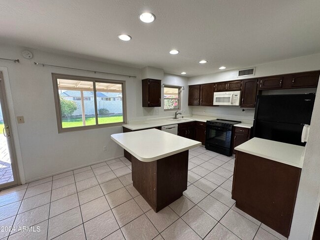 Photo - 1511 W Keating Ave