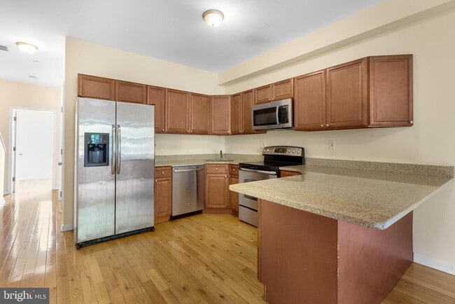 Photo - 2464 Frankford Ave Unidad B