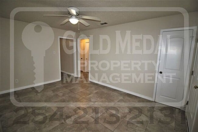 Photo - 4707 Westcliff Rd