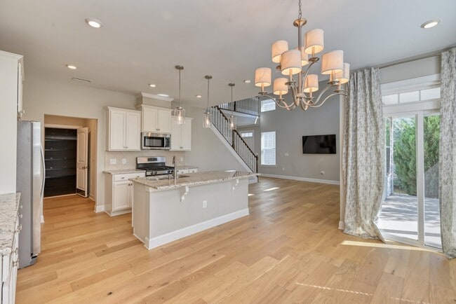 Photo - 335 Acorn Hollow Pl