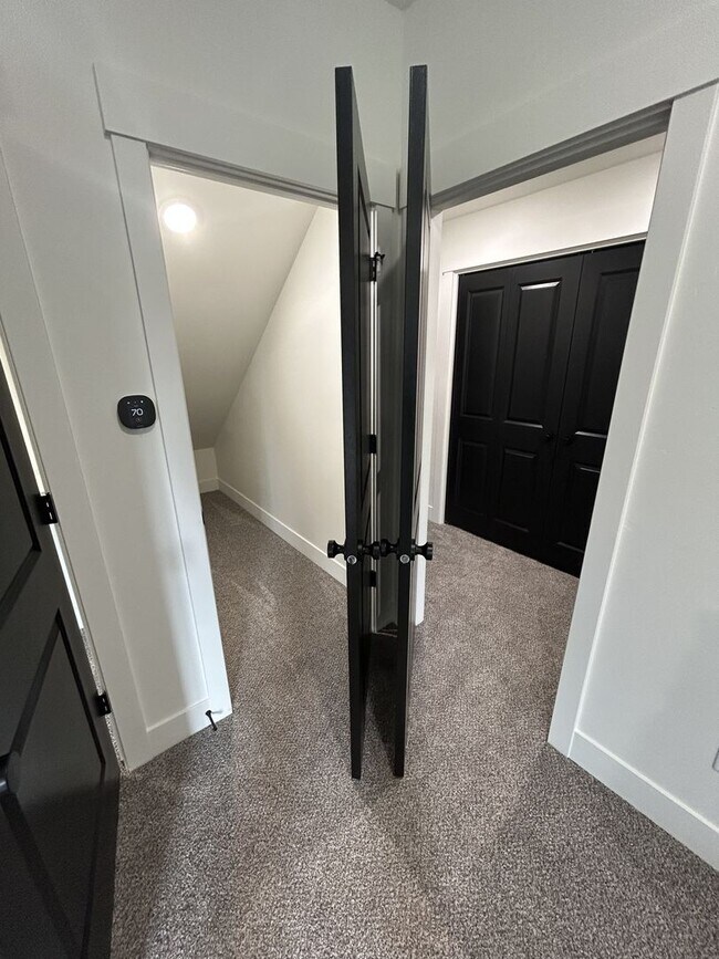 Photo - Cutler House