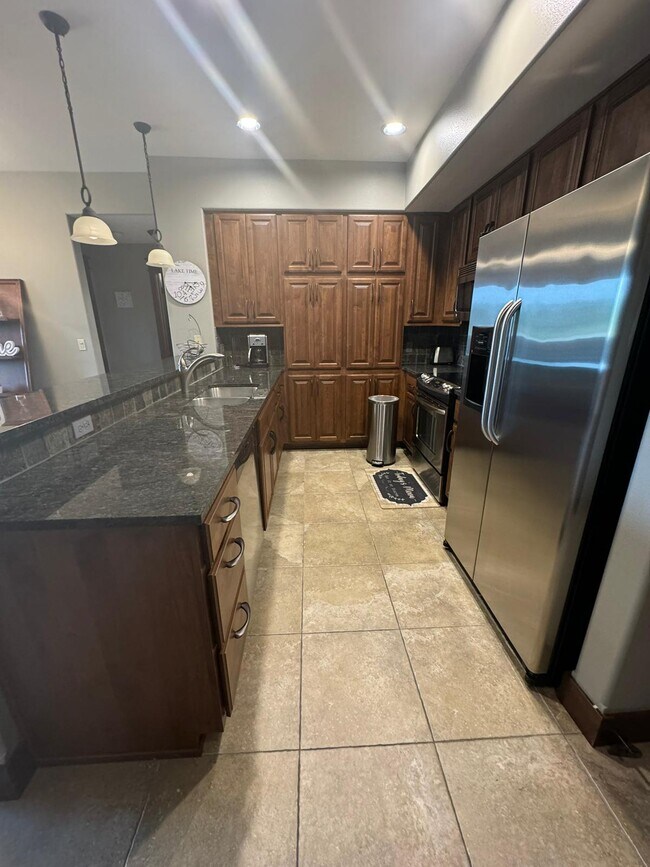 Photo - River Stone Condominium