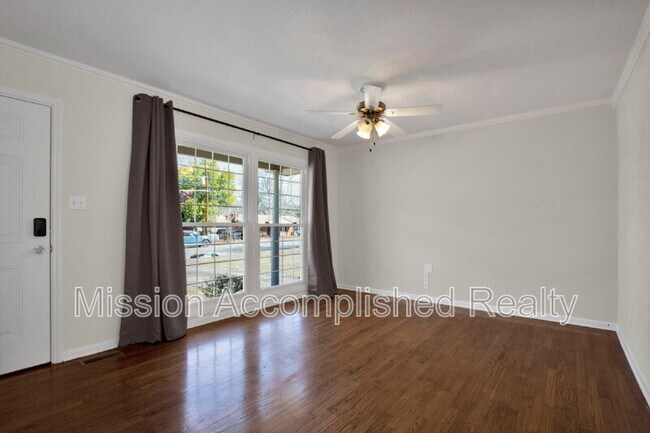 Photo - 7262 Ryan St