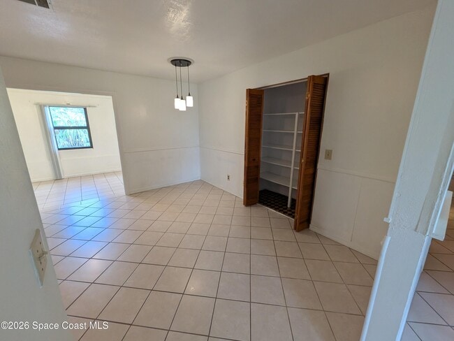 239 Americana Blvd NW