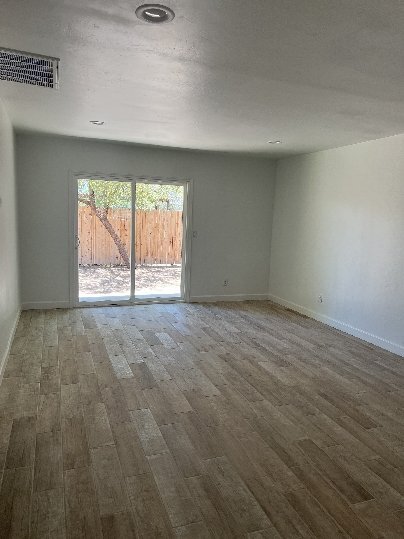 Photo - 1468 E Hedrick Dr