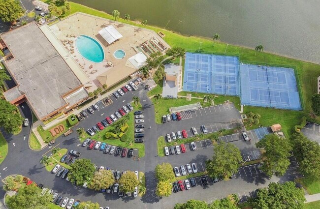 Photo - 15072 Ashland Pl Unit 117