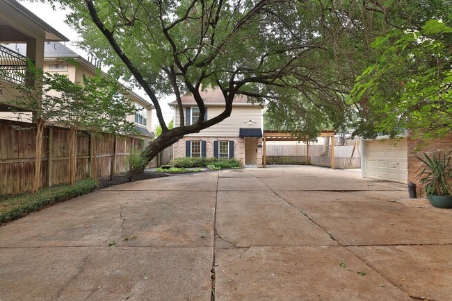 2209 Nantucket Dr