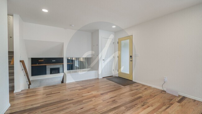 Photo - 2518 Fairview Cir