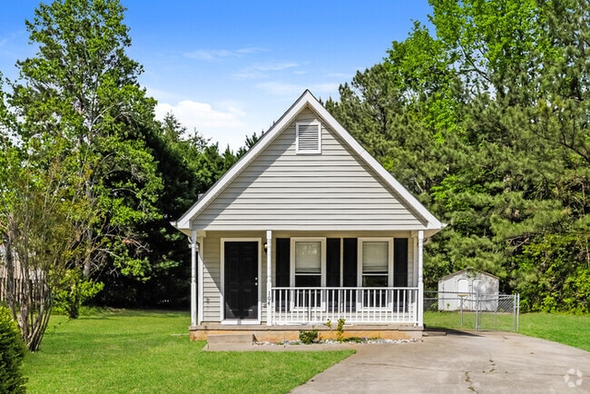 Building Photo - 104 N Main Dr Rental