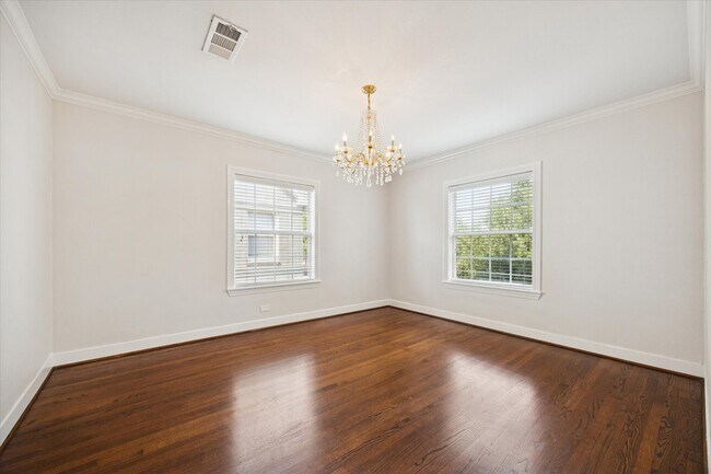 Photo - 2043 Colquitt St