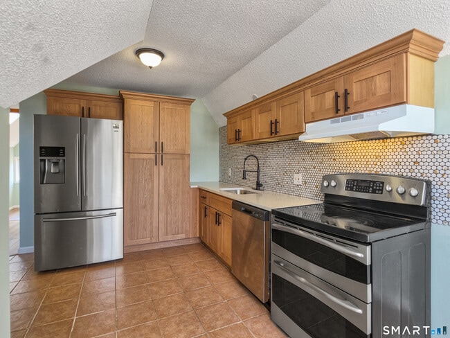 294 Central Ave Unit 3