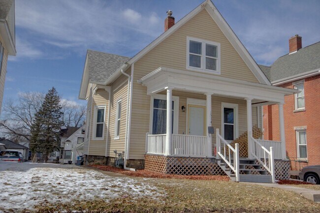 Photo - 1534 15th St Unit upper