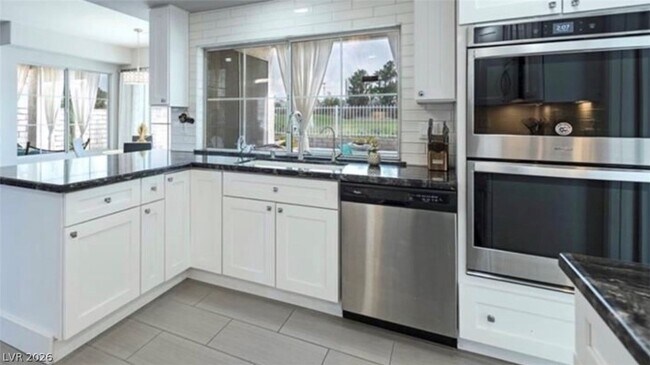 Photo - 2429 Antler Point Dr