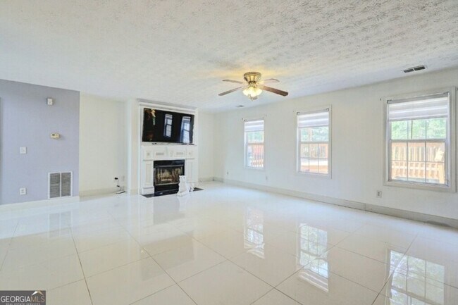 Photo - 520 Rangeley Meadows Ct