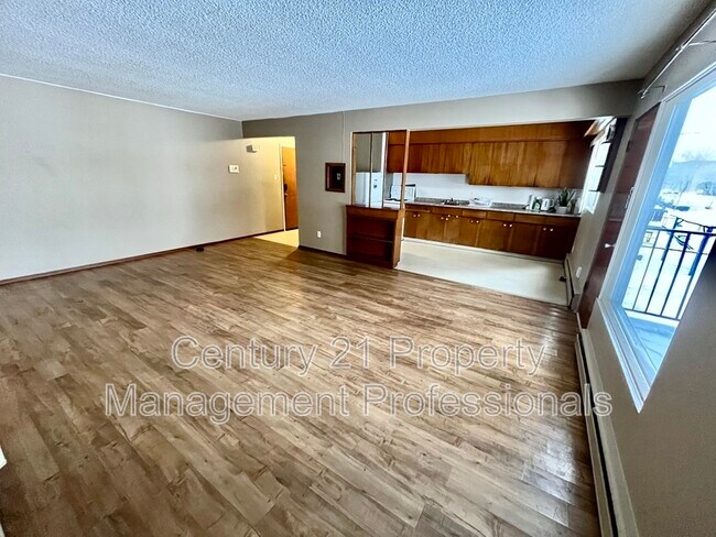 Photo - 11610 124 St Unit 201