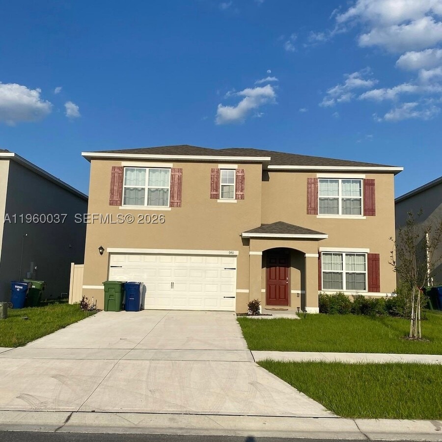 Photo - 740 Grove