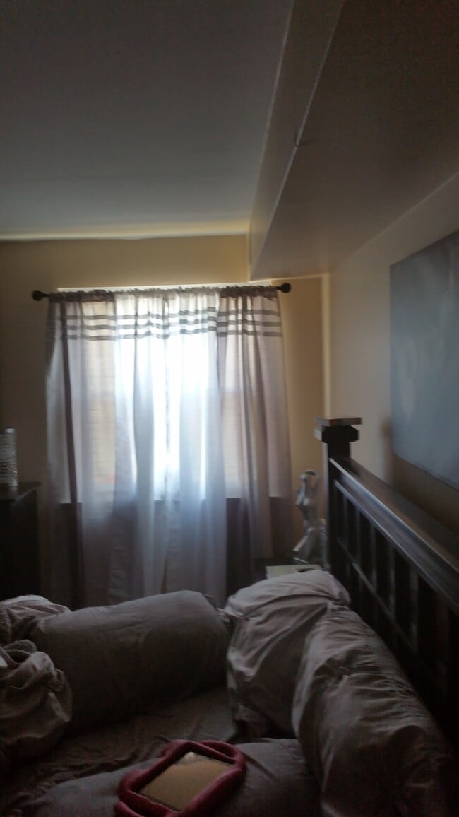 Building Photo - 2809A Saxton Rd Unit 2809a saxton rd