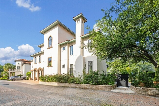 Photo - 5007 Cedar Creek Dr