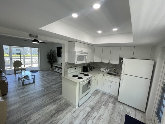 209 SE 6th St