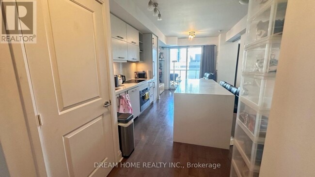 Photo - 65 St Mary St Unit 1611