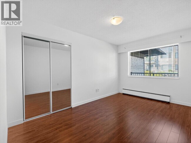 170 W 4th St Unit 310