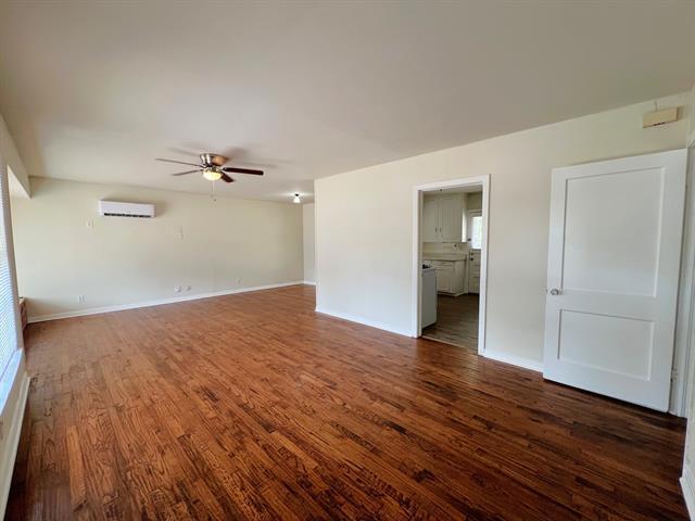 Photo - 3109 Pioneer St