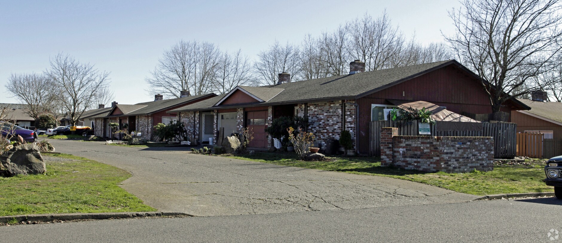The Maples - The Maples Apartments