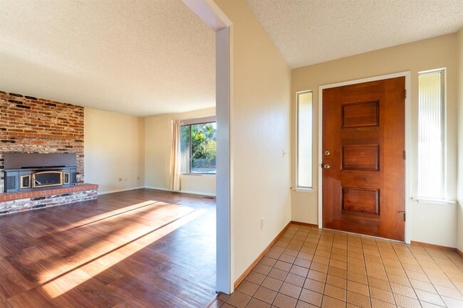 Photo - 27045 Meadows Rd