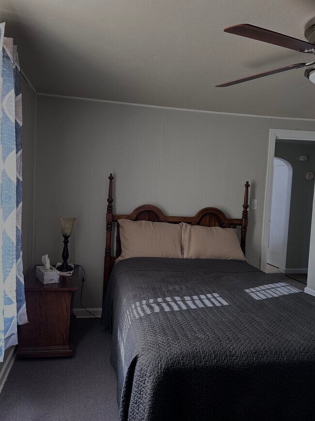 Photo - 1112 Front St