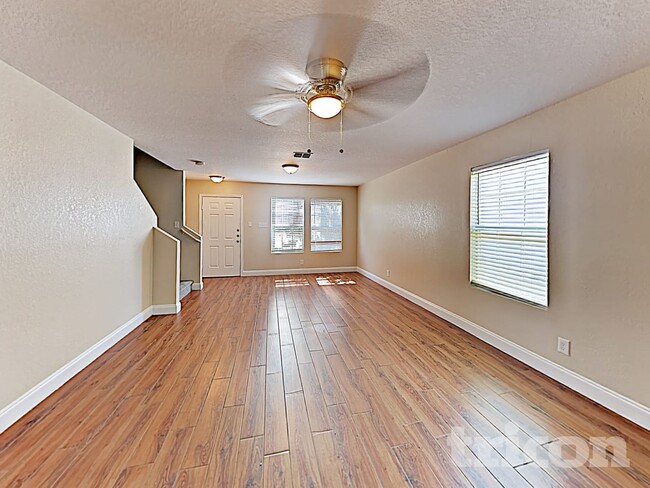 Photo - 4611 Stallion Cove