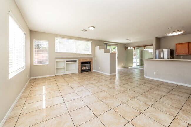 Photo - 223 Remembrance Ct