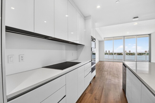 Photo - 220 Lake Shore Dr Unidad 1506