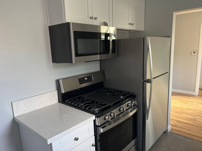 Photo - Sheldon St. Unit #326