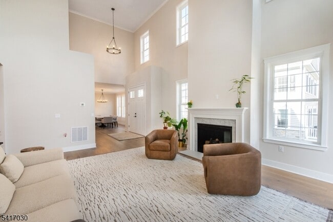 Photo - 37 Hillandale Dr