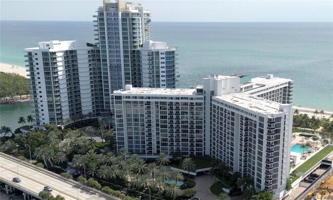 10275 Collins Ave Unit 323
