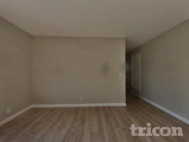 Photo - 1276 Alderwood Way