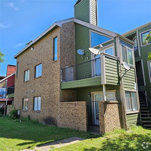 Building Photo - 9837 Walnut St Unit 108 Rental