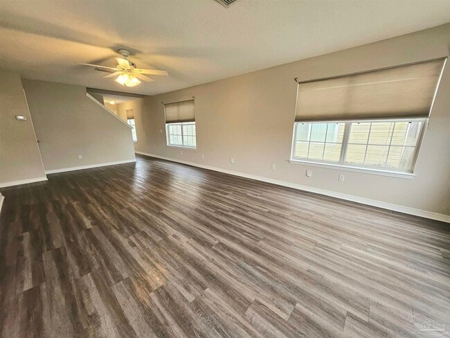 Photo - 3331 Two Sisters Wy