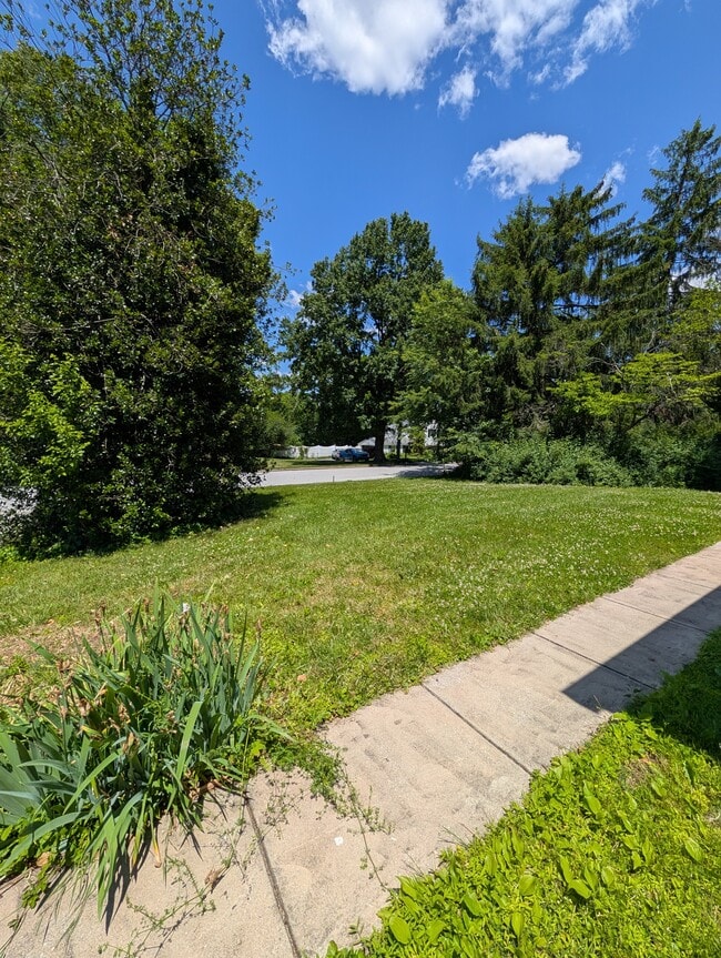Photo - 15 N Forge Manor Dr
