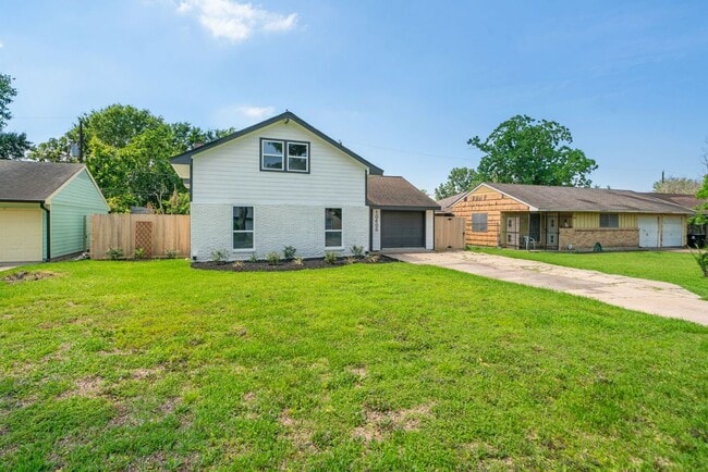 Photo - 10406 Broadstairs St