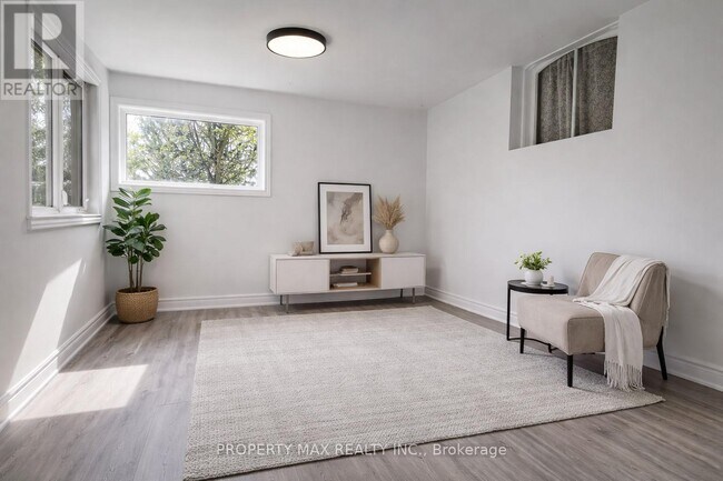 Photo - 5363 Davis Dr