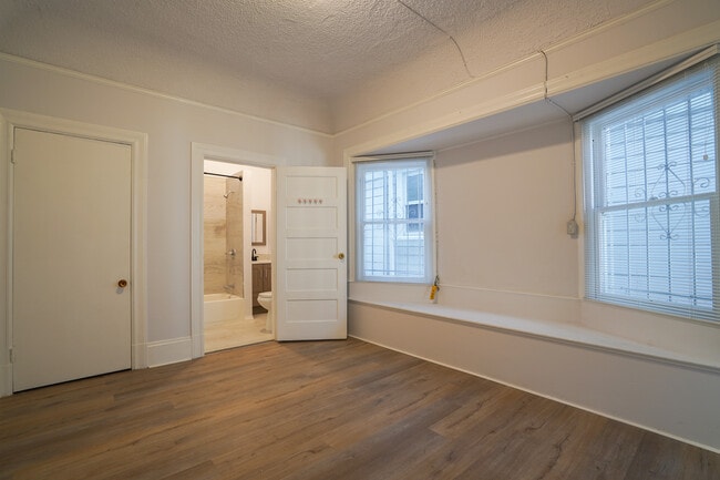 Photo - 185 10th St Unit A