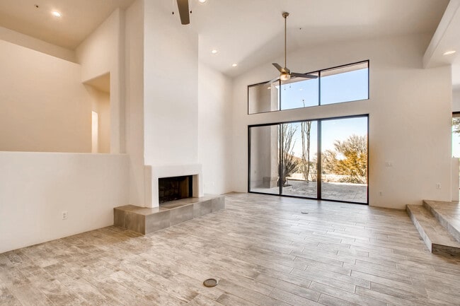 11015 E Desert Vista Dr