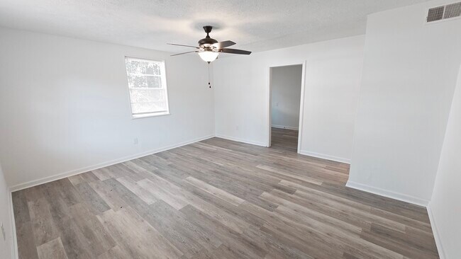 Photo - Monetta Apartments Unit 463