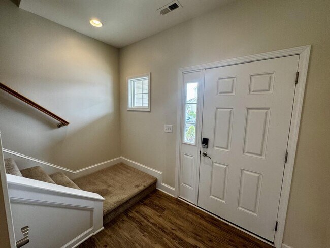 Photo - 239 Louise Ln