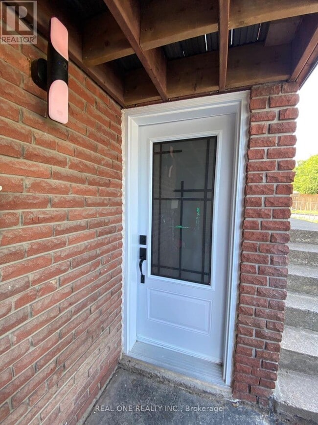 Photo - 3366 Strabane Dr